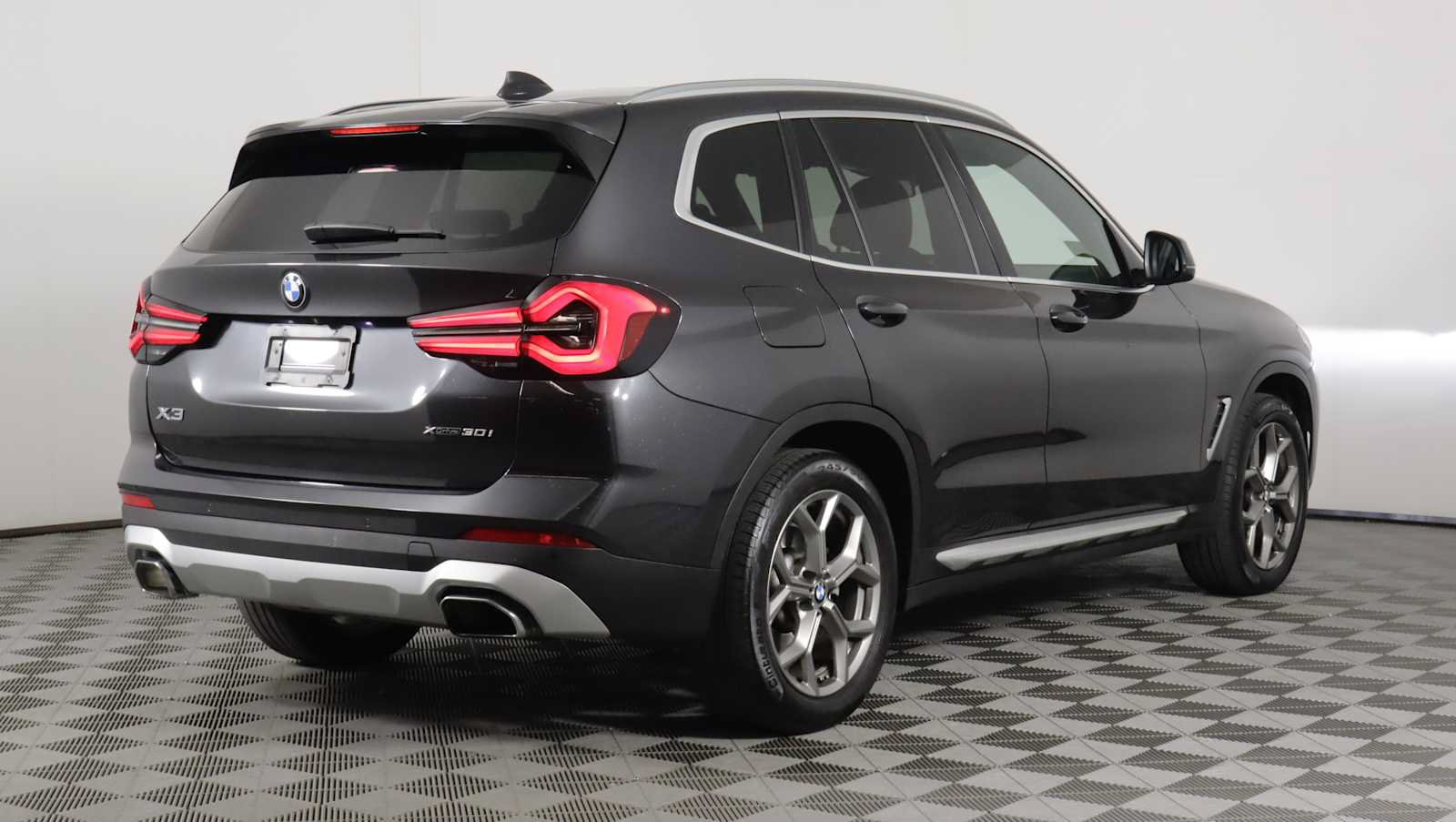 Used 2023 BMW X3 xDrive30i w/ Premium Package AWD/4WD image 6