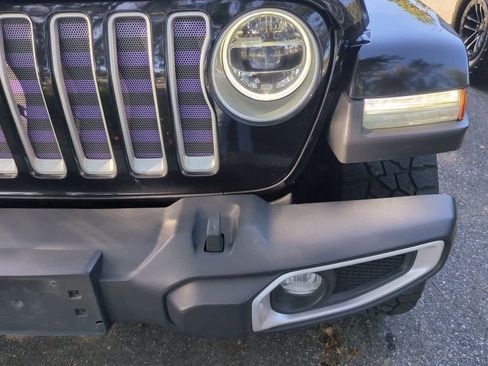 Used 2021 Jeep Wrangler Unlimited Sahara image 11