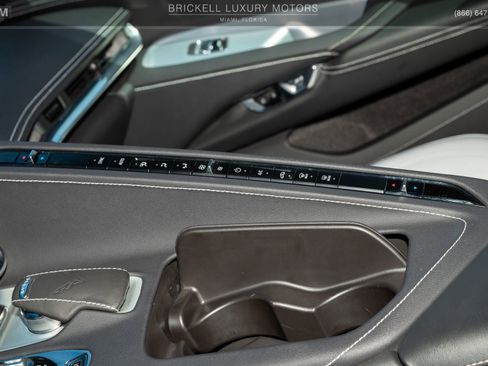 Used 2020 Chevrolet Corvette Stingray w/ Z51 Performance Package image 16