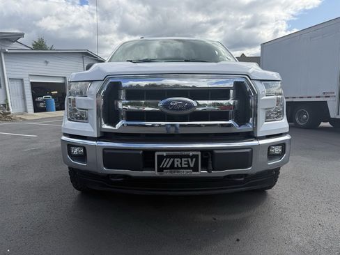 Used 2017 Ford F150 XLT w/ Max Trailer Tow Package image 5