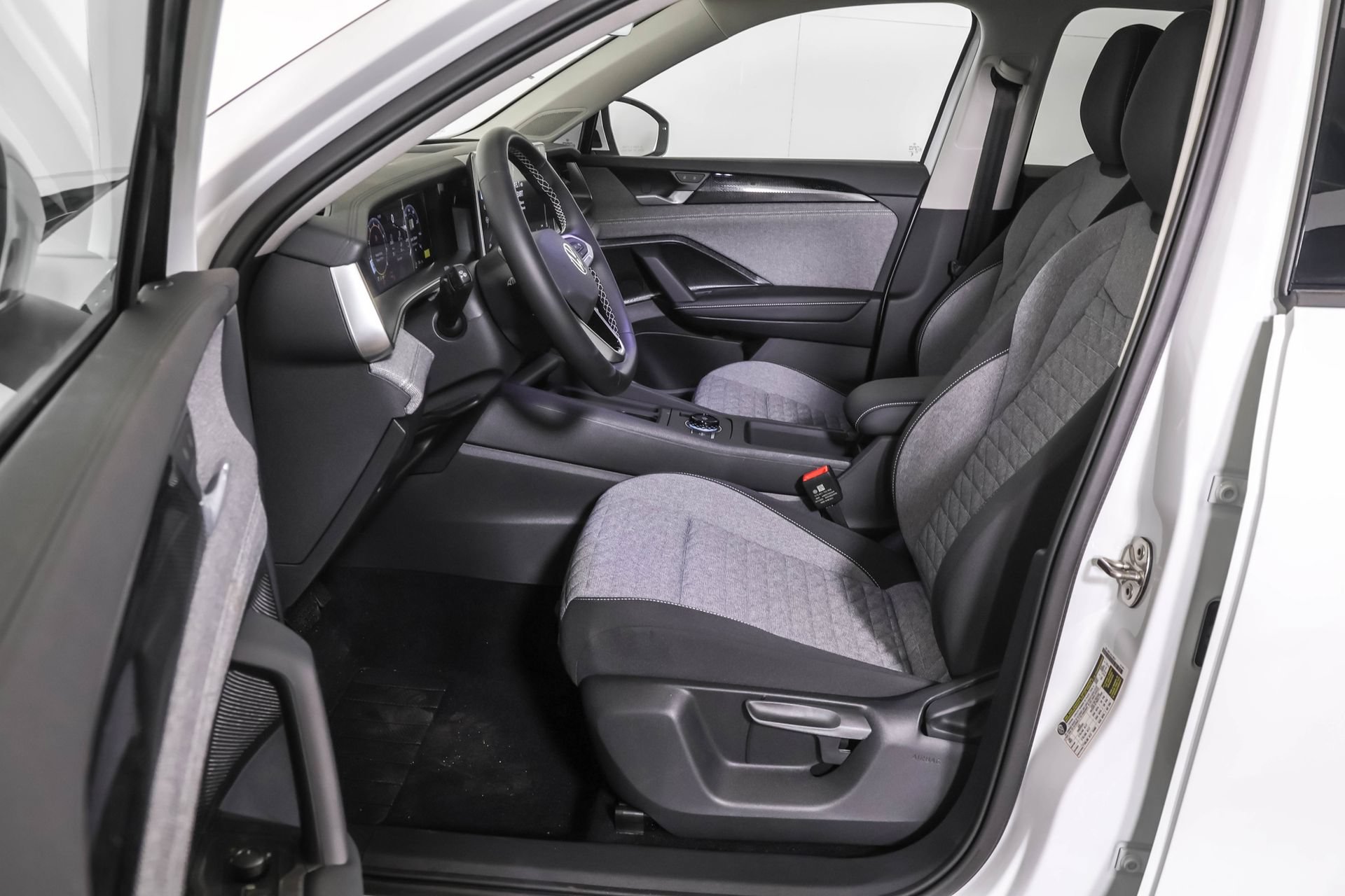 Used 2026 Volkswagen Tiguan S AWD/4WD image 5
