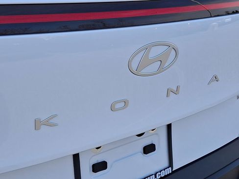 New 2026 Hyundai Kona SEL Sport AWD/4WD image 15