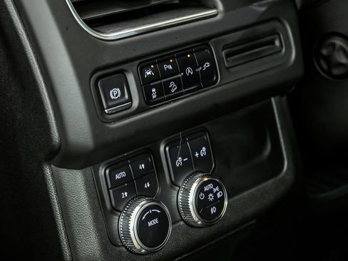 Used 2022 GMC Yukon AT4 AWD/4WD image 19