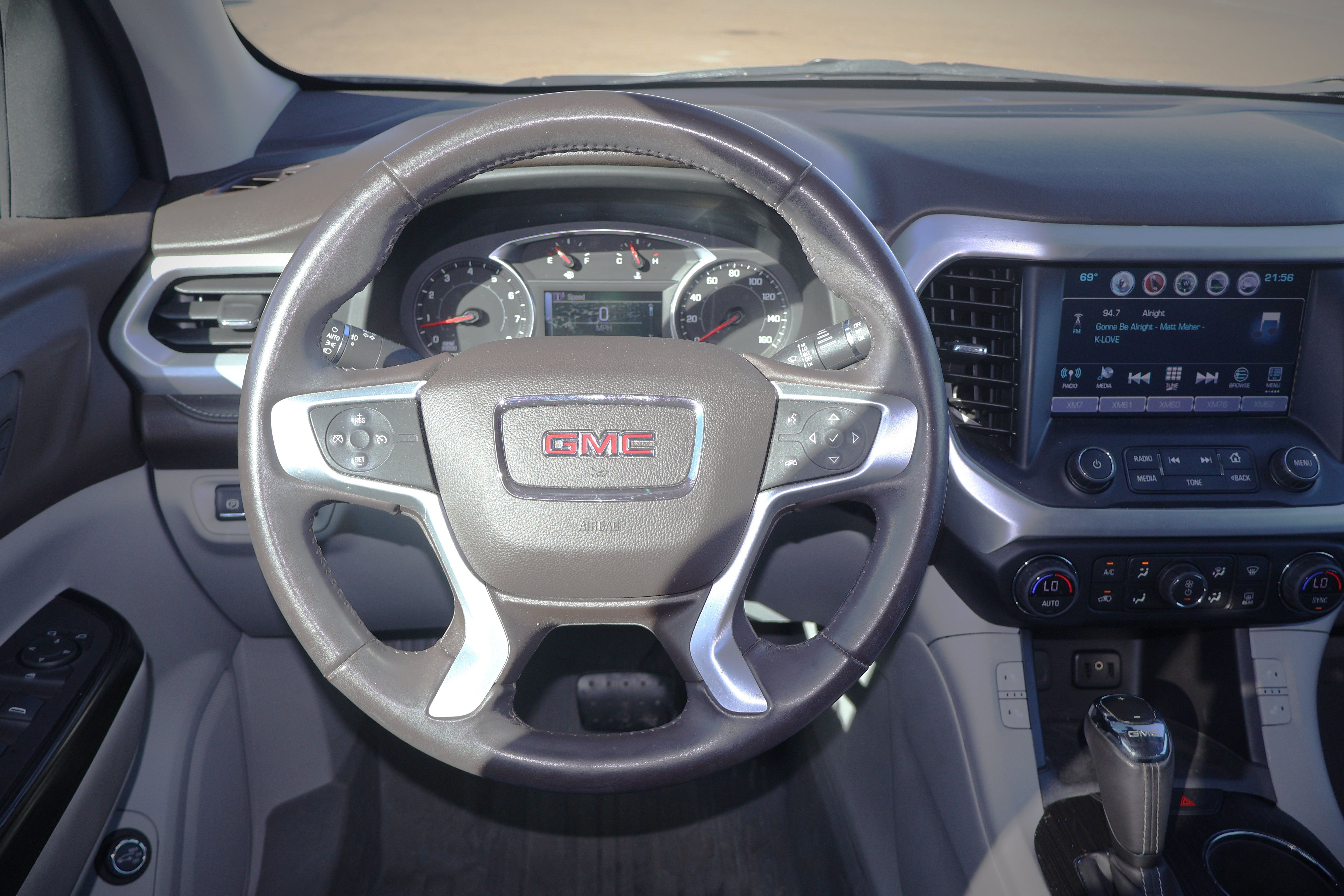 Used 2019 GMC Acadia SLT w/ LPO, Floor Liner Package FWD image 13