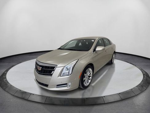 Used 2016 Cadillac XTS Luxury FWD image 1