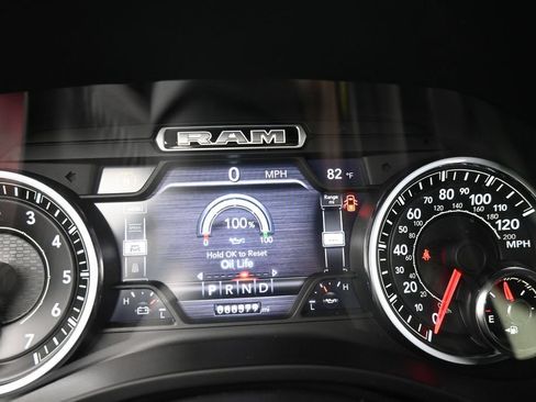 Used 2021 RAM 1500 Laramie w/ Sport Appearance Package AWD/4WD image 19