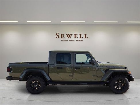 New 2026 Jeep Gladiator Sport image 6