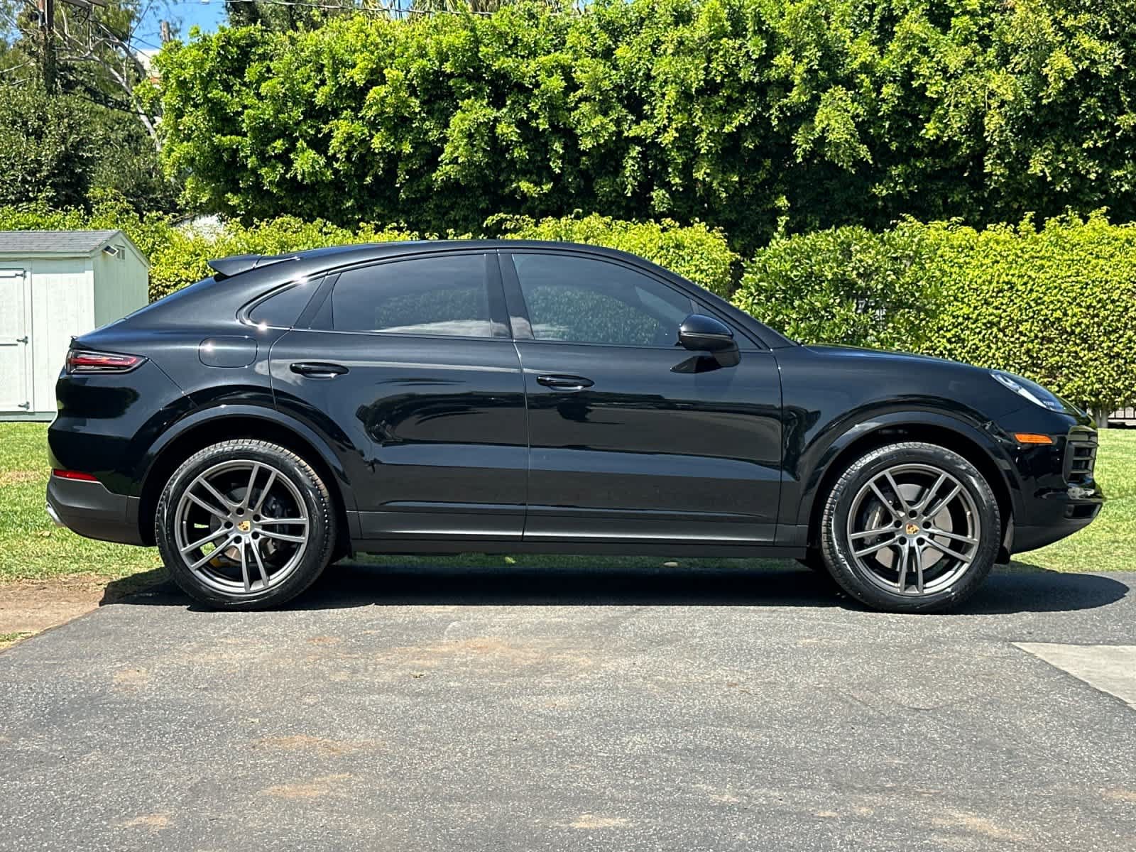 Certified 2023 Porsche Cayenne Coupe AWD/4WD image 9