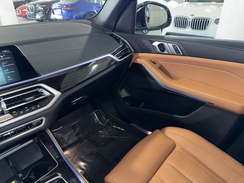 Used 2021 BMW X5 xDrive40i w/ Premium Package 2 image 30