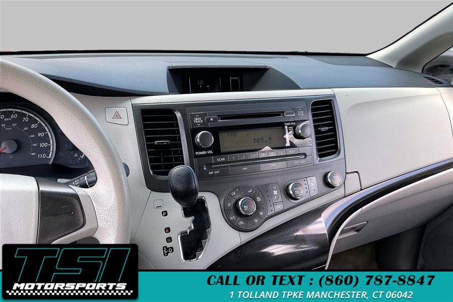 Used 2013 Toyota Sienna L FWD image 6