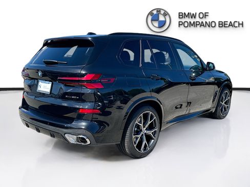 Used 2026 BMW X5 xDrive50e w/ M Sport Package image 6
