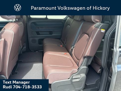 New 2025 Volkswagen ID. Buzz Pro S RWD image 16