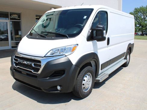 Used 2023 RAM ProMaster 2500 image 2