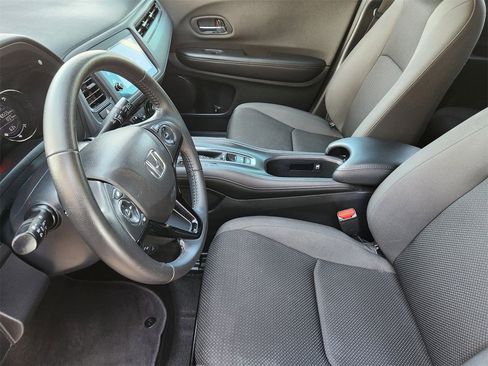 Certified 2022 Honda HR-V Sport image 12