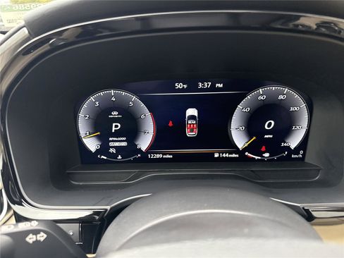 Certified 2025 INFINITI QX60 Luxe image 11