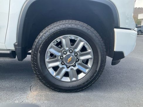Used 2024 Chevrolet Silverado 2500 High Country w/ High Country Premium Package image 10