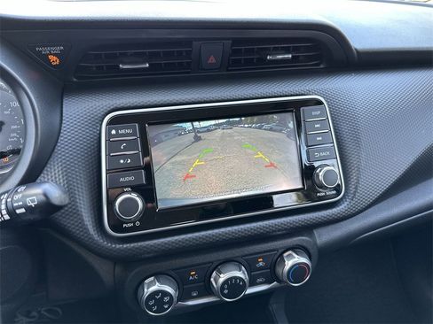 Certified 2022 Nissan Kicks S image 17