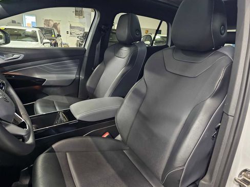 Used 2023 Volkswagen ID.4 Pro S image 22