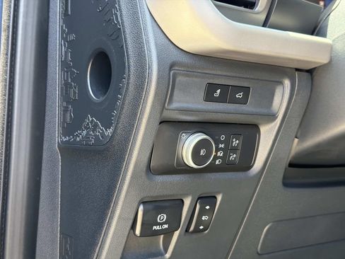 Certified 2022 Ford Expedition XLT RWD image 25