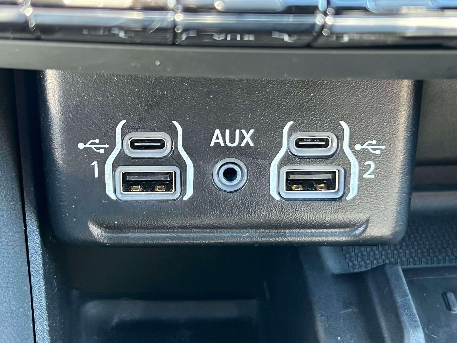 Used 2025 Dodge Durango GT AWD/4WD image 31