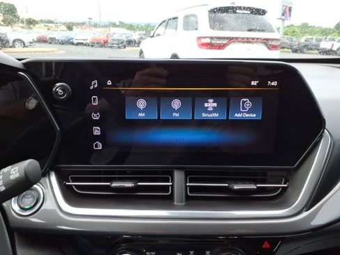 Used 2024 Chevrolet Trax ACTIV w/ Driver Confidence Package FWD image 18