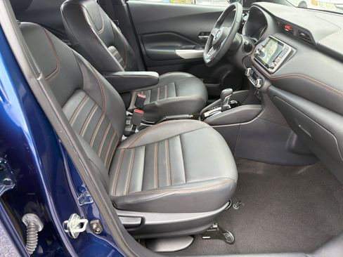Used 2020 Nissan Kicks SR w/ SR Premium Package FWD image 13