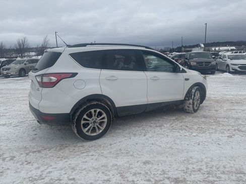 Used 2018 Ford Escape SE image 14