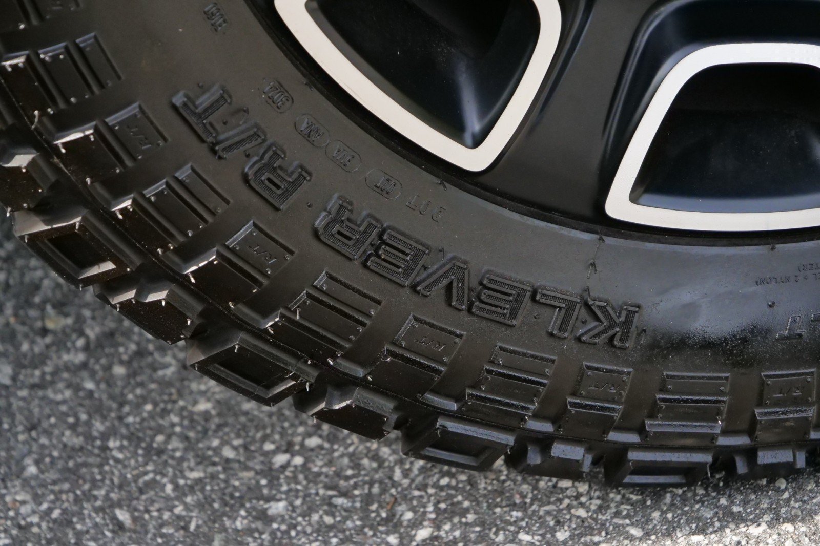 Used 2024 Ford F250 Platinum AWD/4WD image 46