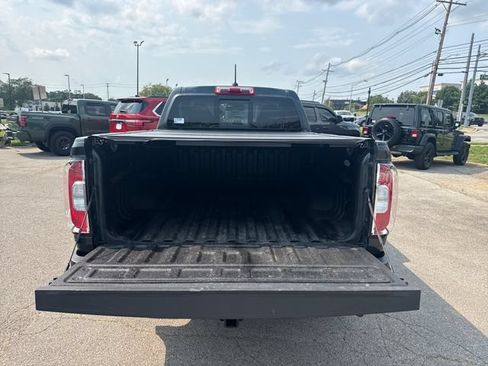 Used 2018 GMC Canyon SLT w/ Driver Alert Package AWD/4WD image 9