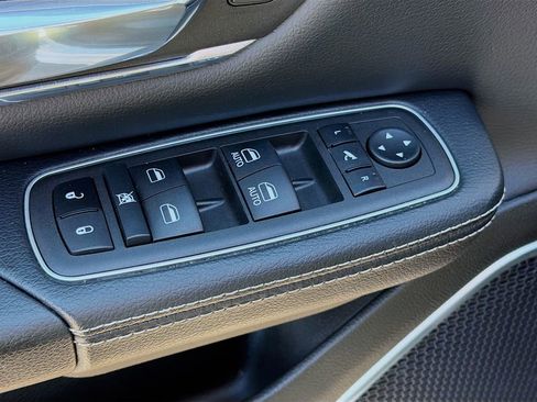 Used 2023 RAM 1500 Laramie image 24