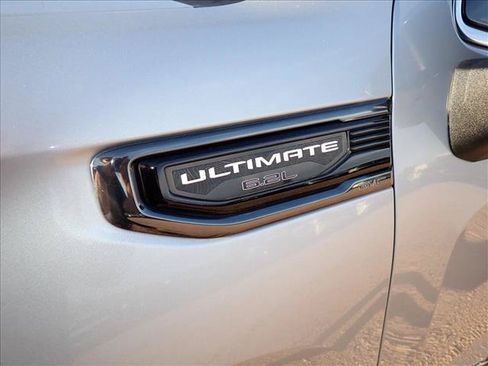 Used 2022 GMC Sierra 1500 Denali Ultimate AWD/4WD image 7