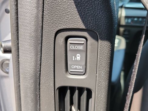 Used 2019 Honda Odyssey EX-L image 31