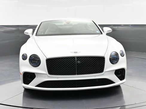 Used 2024 Bentley Continental GT image 11