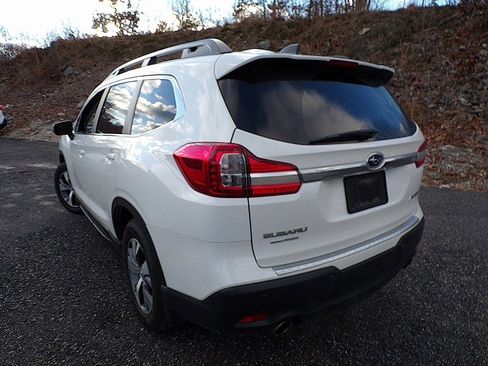 Used 2019 Subaru Ascent Premium image 9
