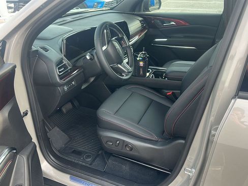 New 2026 Chevrolet Traverse Z71 w/ Driver Confidence Package image 20