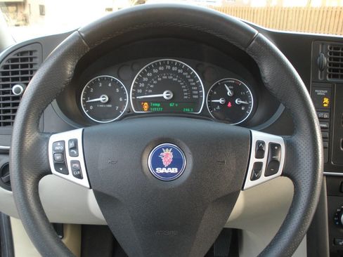 Used 2008 Saab 9-3 2.0T w/ Moonroof Package FWD image 36
