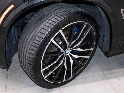 Used 2022 BMW X5 M50i w/ Executive Package image 57