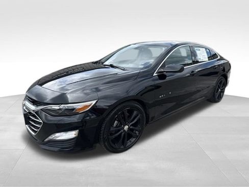 Used 2021 Chevrolet Malibu LT FWD image 3