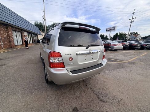 Used 2006 Toyota Highlander Limited AWD/4WD image 25