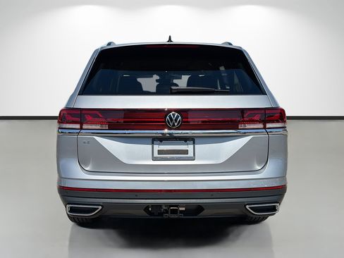 New 2026 Volkswagen Atlas SE FWD image 4