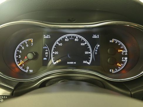 Used 2022 Jeep Grand Cherokee Limited image 25