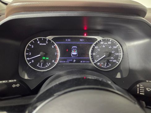 Used 2023 Nissan Rogue SL w/ SL Premium Package FWD image 15
