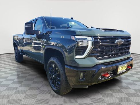New 2026 Chevrolet Silverado 2500 LT image 2
