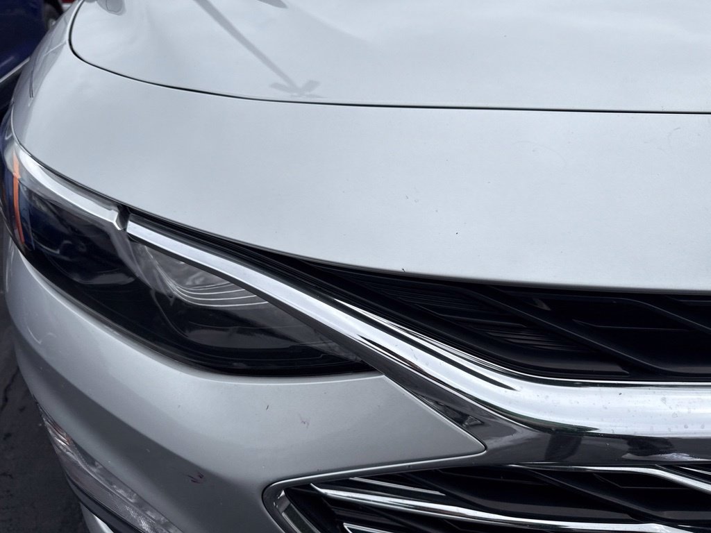 Used 2022 Chevrolet Malibu LT FWD image 9