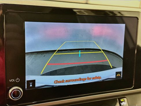 Used 2025 Toyota Camry LE FWD image 23