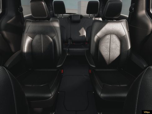 New 2027 Chrysler Pacifica Select AWD/4WD image 16