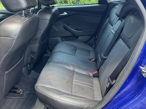 Used 2013 Ford Focus Titanium w/ Titanium Handling Pkg FWD image 10