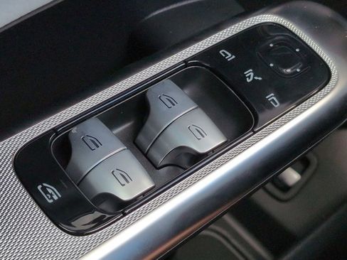 New 2026 Mercedes-Benz GLC 300 image 25