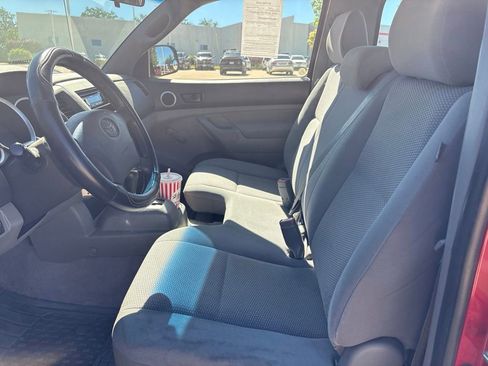 Used 2010 Toyota Tacoma 2WD Regular Cab image 11