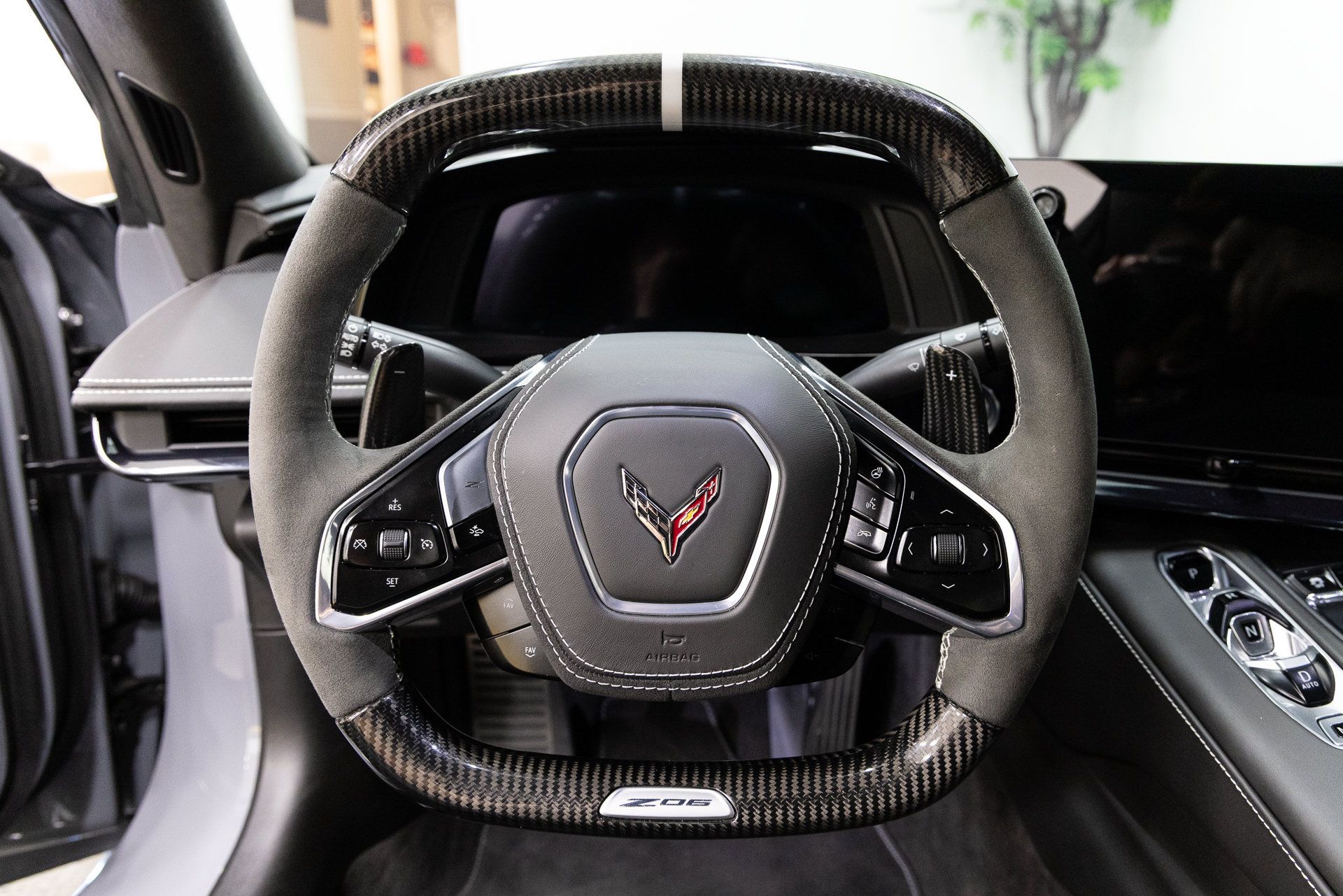 Used 2025 Chevrolet Corvette Z06 w/ Stealth Interior Trim Package RWD image 13